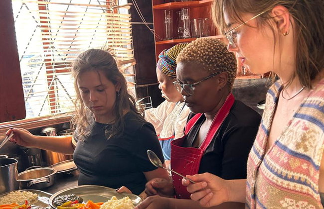ResiRest: únete a una familia local en su mesa en Ciudad del Cabo - Foto 3